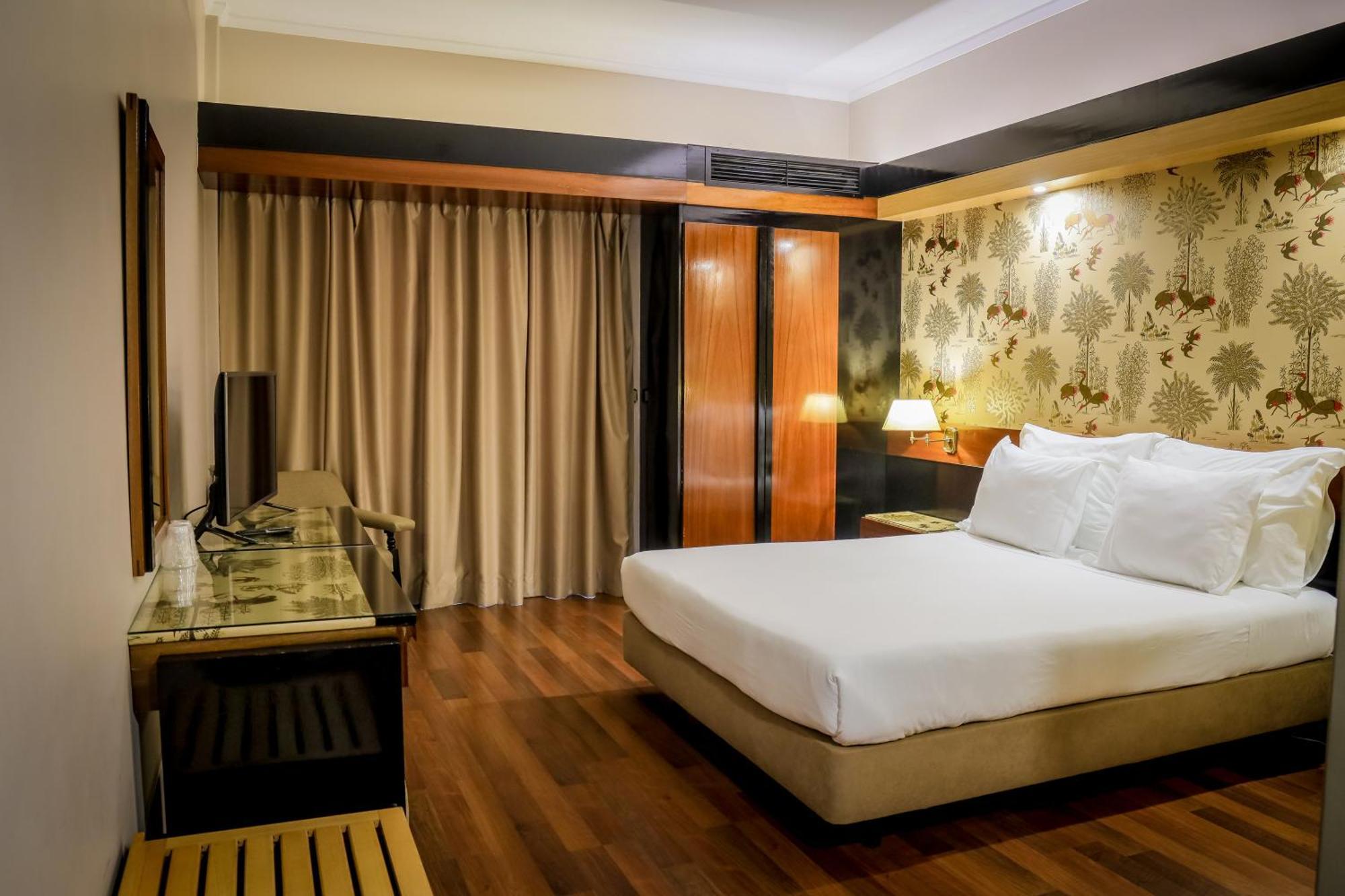 Hotel Lara Валенса Экстерьер фото