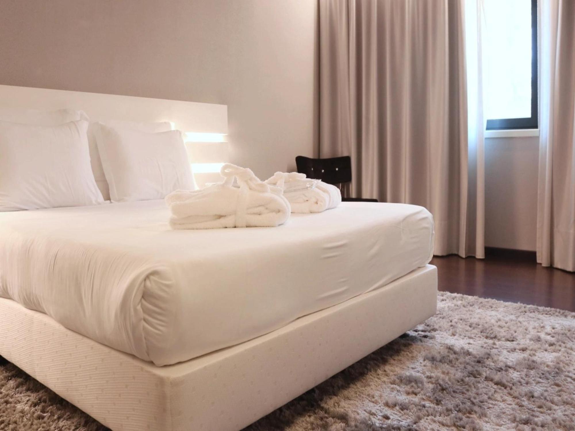 Hotel Lara Валенса Экстерьер фото