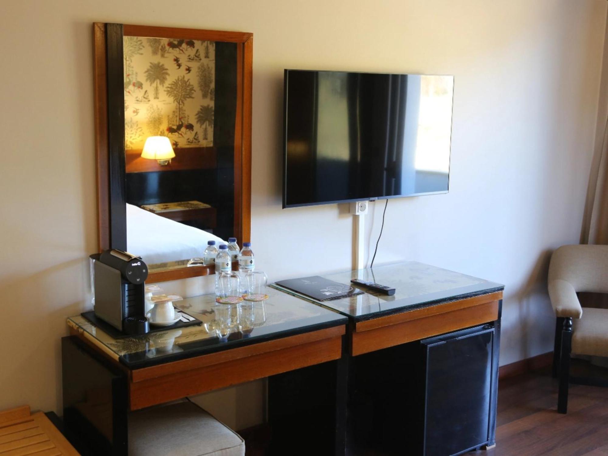 Hotel Lara Валенса Экстерьер фото