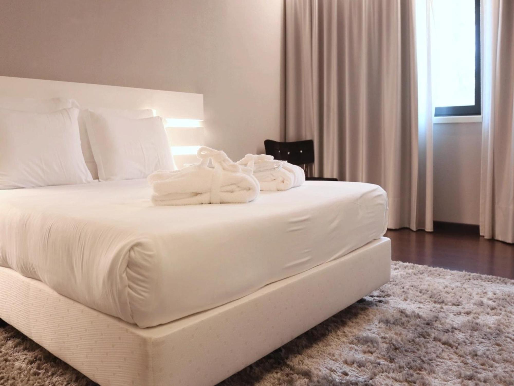 Hotel Lara Валенса Экстерьер фото