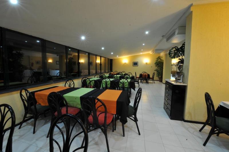 Hotel Lara Валенса Экстерьер фото